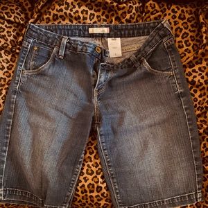 Levi’s Bermuda Shorts